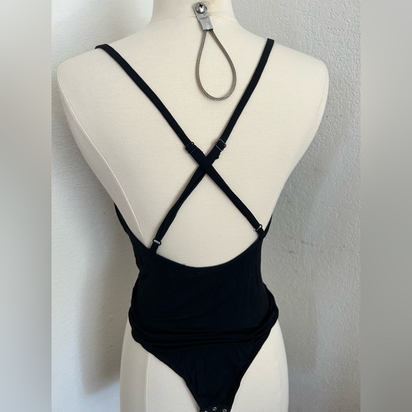 Urban Outfitters UO | Kimchi Blue Deep V Black Drapey Bodysuit (XS) - Picture 3 of 5
